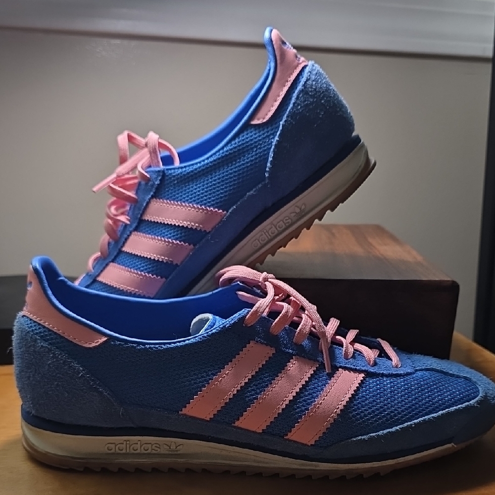 adidas Women’s Blue and Pink Sneakers